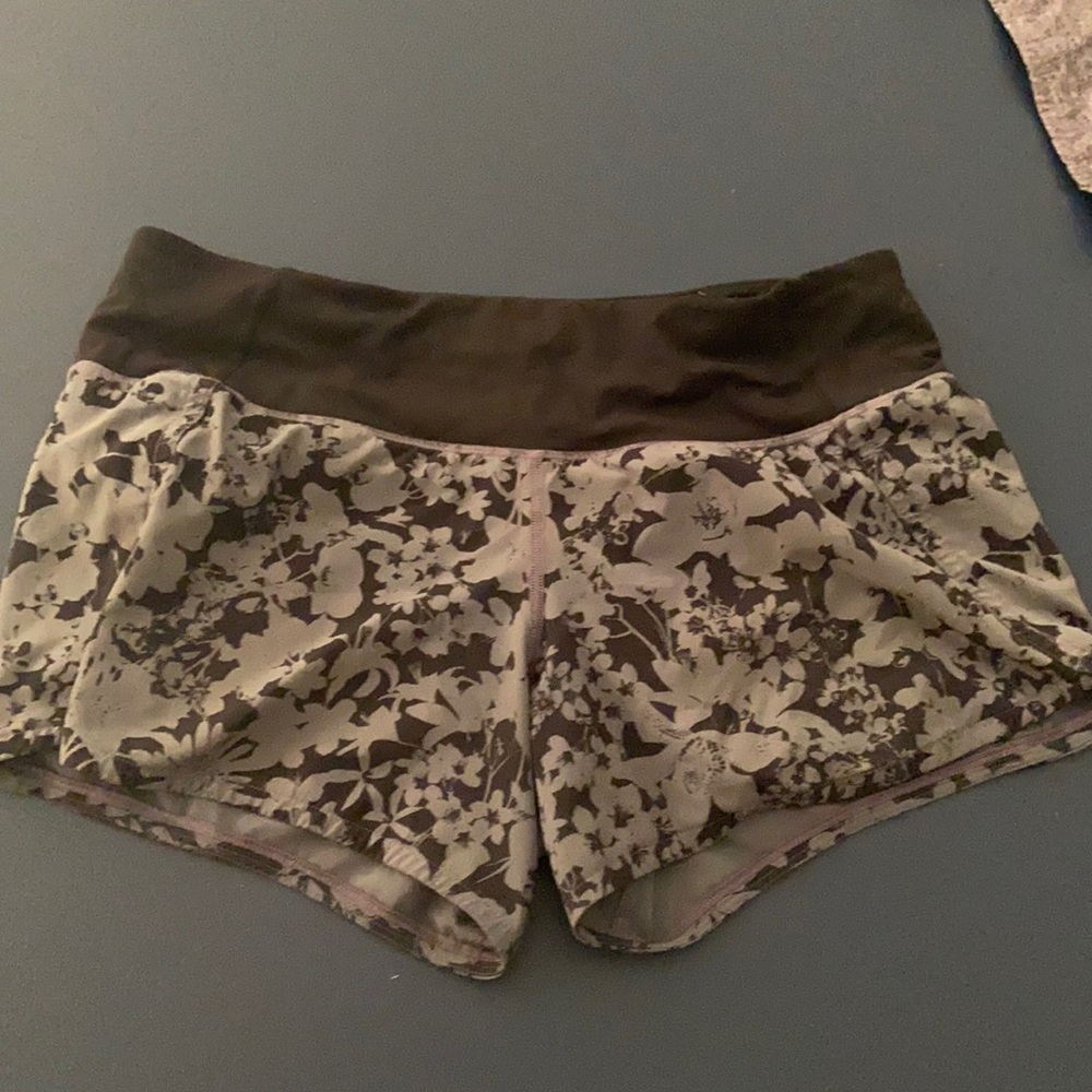 Lululemon 4” Speed Up Shorts